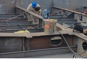 全球化视野下的装备制造业:产业链协同与市场竞争新格局-大连富泓机械有限公司