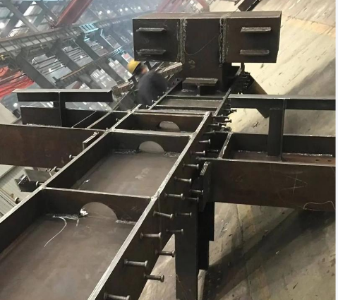 重工业的现代化转型:驱动全球经济与可持续发展的核心引擎-大连富泓机械有限公司