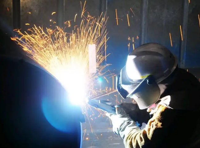 铆焊加工的基本工艺流程:一篇看懂从图纸到成品的全过程-大连富泓机械有限公司