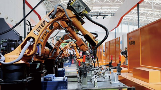 图片[2]-有关焊接机器人工作站有哪些特点介绍！-大连富泓机械有限公司