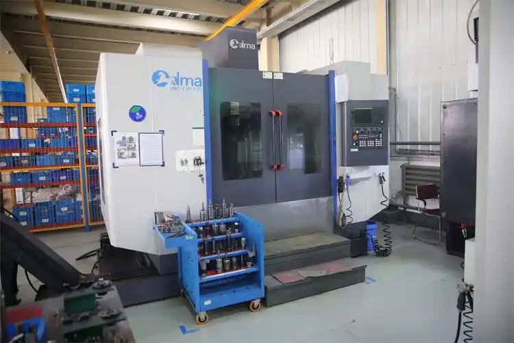 大型零件加工行业应用_CNC复合加工 航空航天零件加工 五轴联动加工