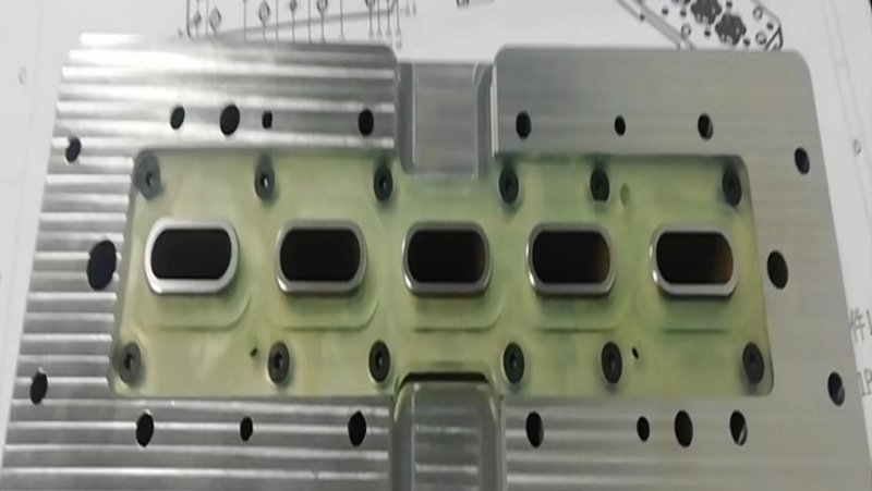 CNC零件加工技术如何应对不同加工材料？-大连富泓机械有限公司