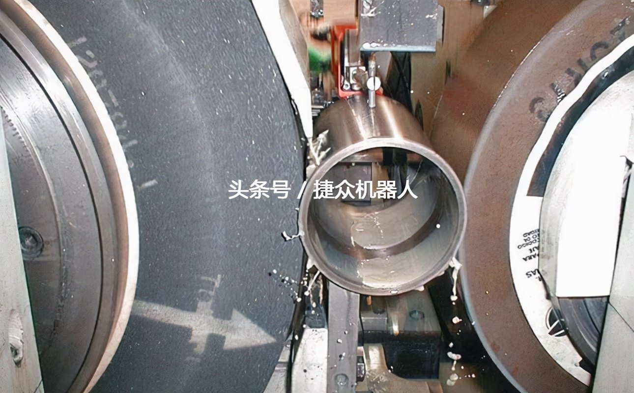 无心磨床磨出的工件有棱圆是怎么回事-大连富泓机械有限公司