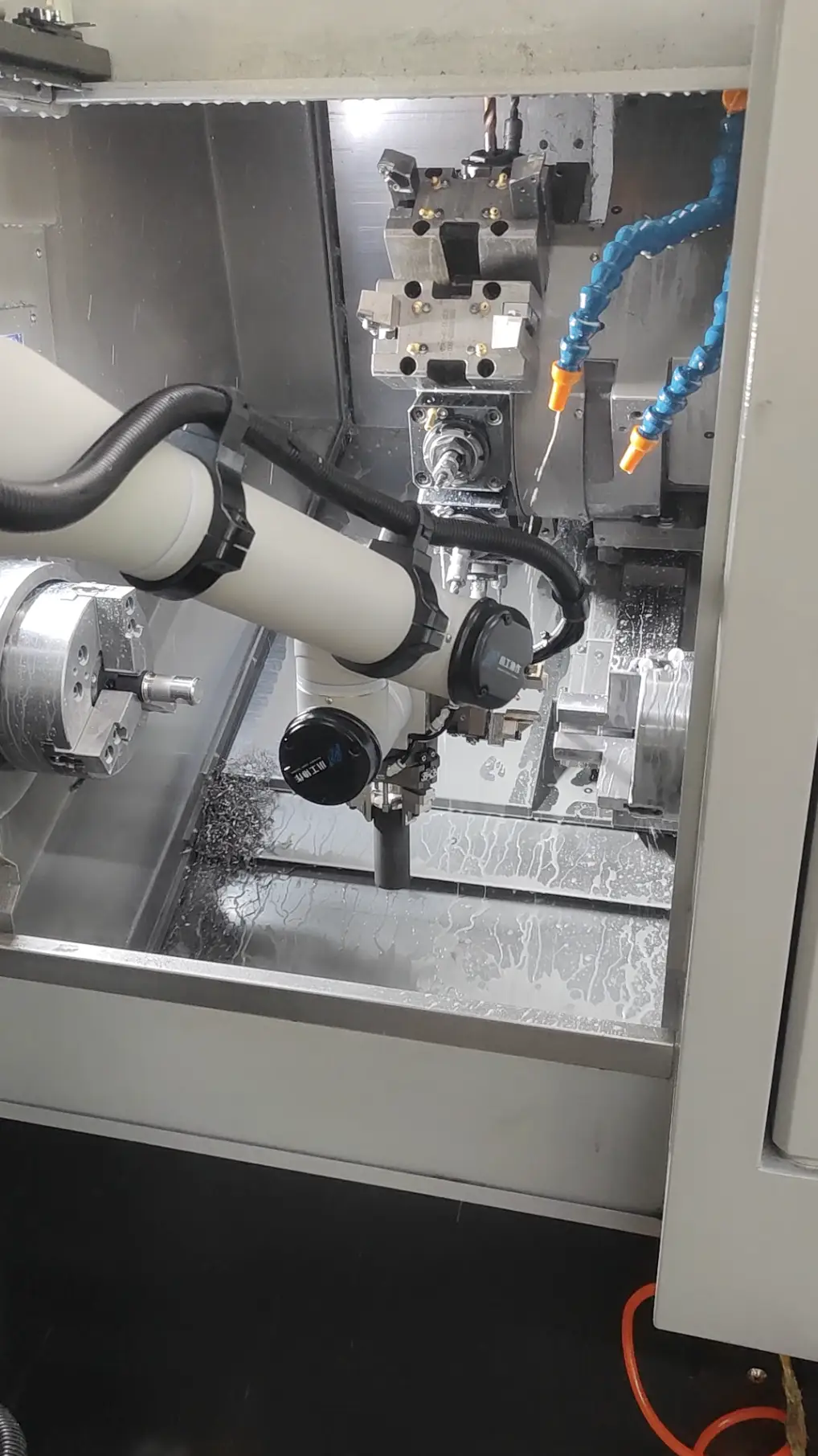 苏州光兆机电设备有限公司：专注CNC自动化上下料，数控车床自动化，协作机械手，赋能制造业升级-大连富泓机械有限公司