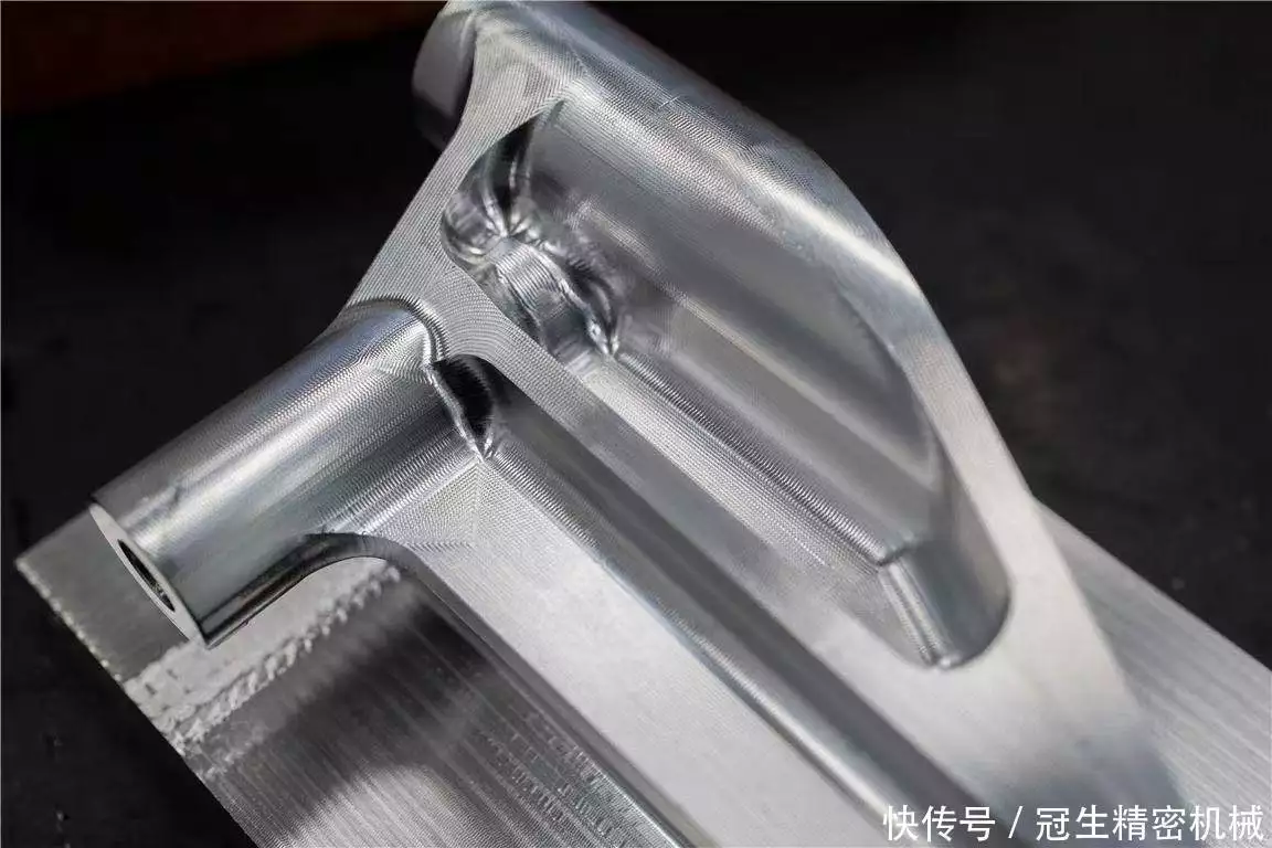 福建CNC五轴加工中心-大连富泓机械有限公司