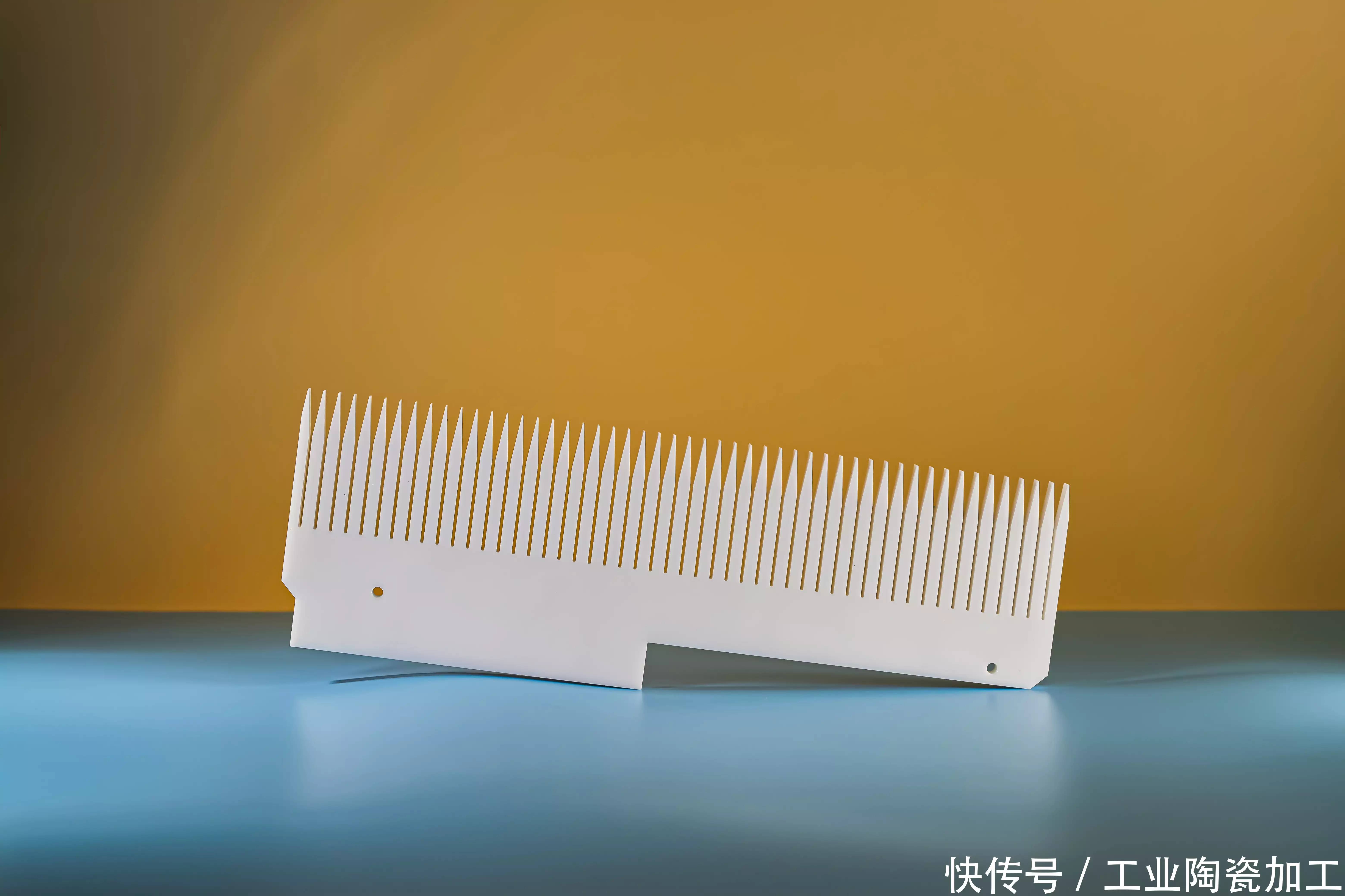 不止是雕刻,更是智造!陶瓷雕铣机解锁精密陶瓷零件加工新可能-大连富泓机械有限公司