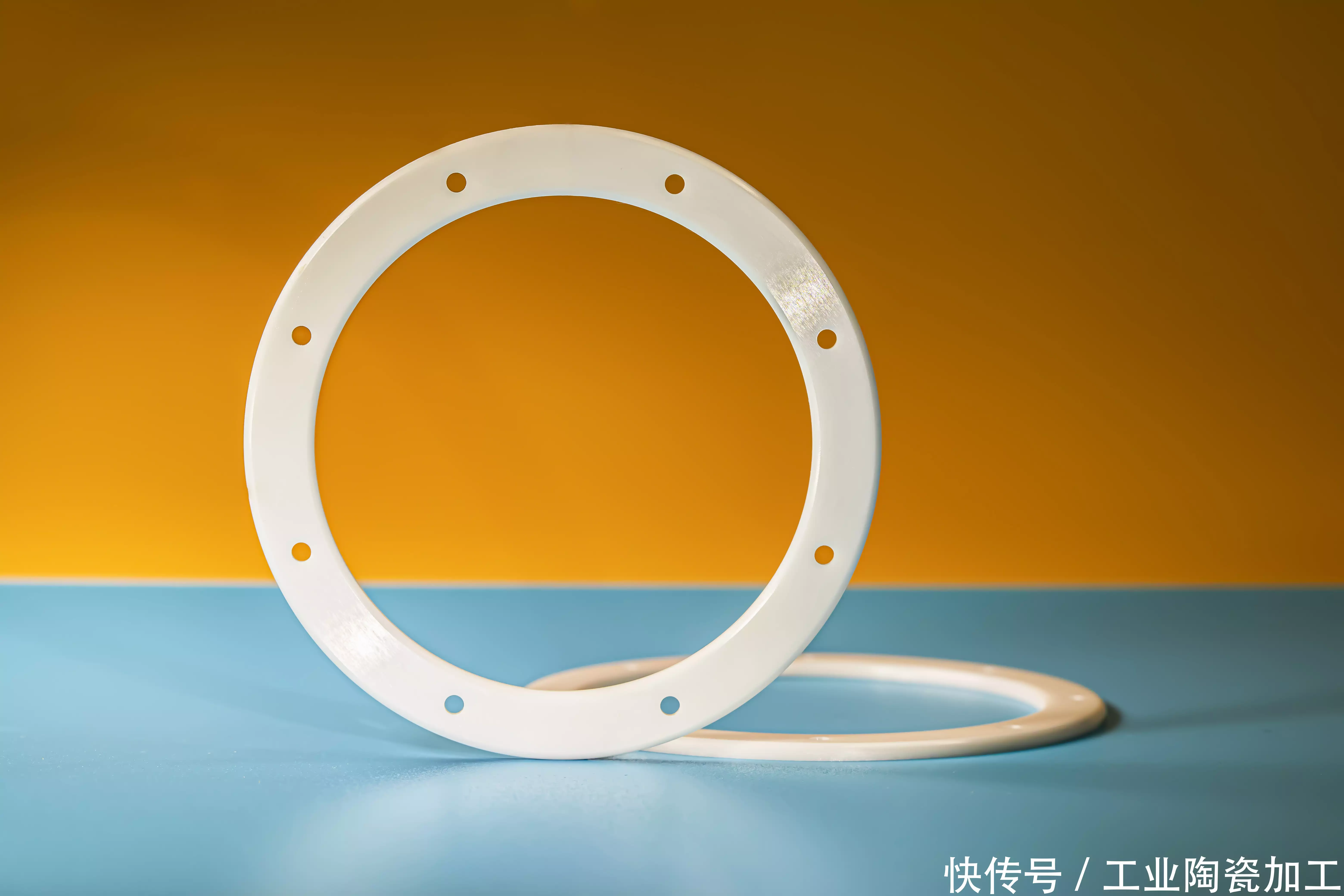 陶瓷智造加工技术_精密零件加工与普通零件加工区别_精密陶瓷雕铣机