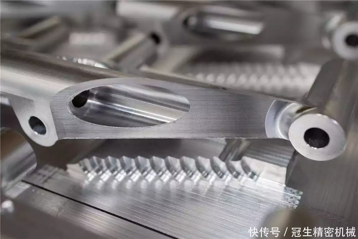 高精密五轴零件加工的刀具选择与管理-大连富泓机械有限公司