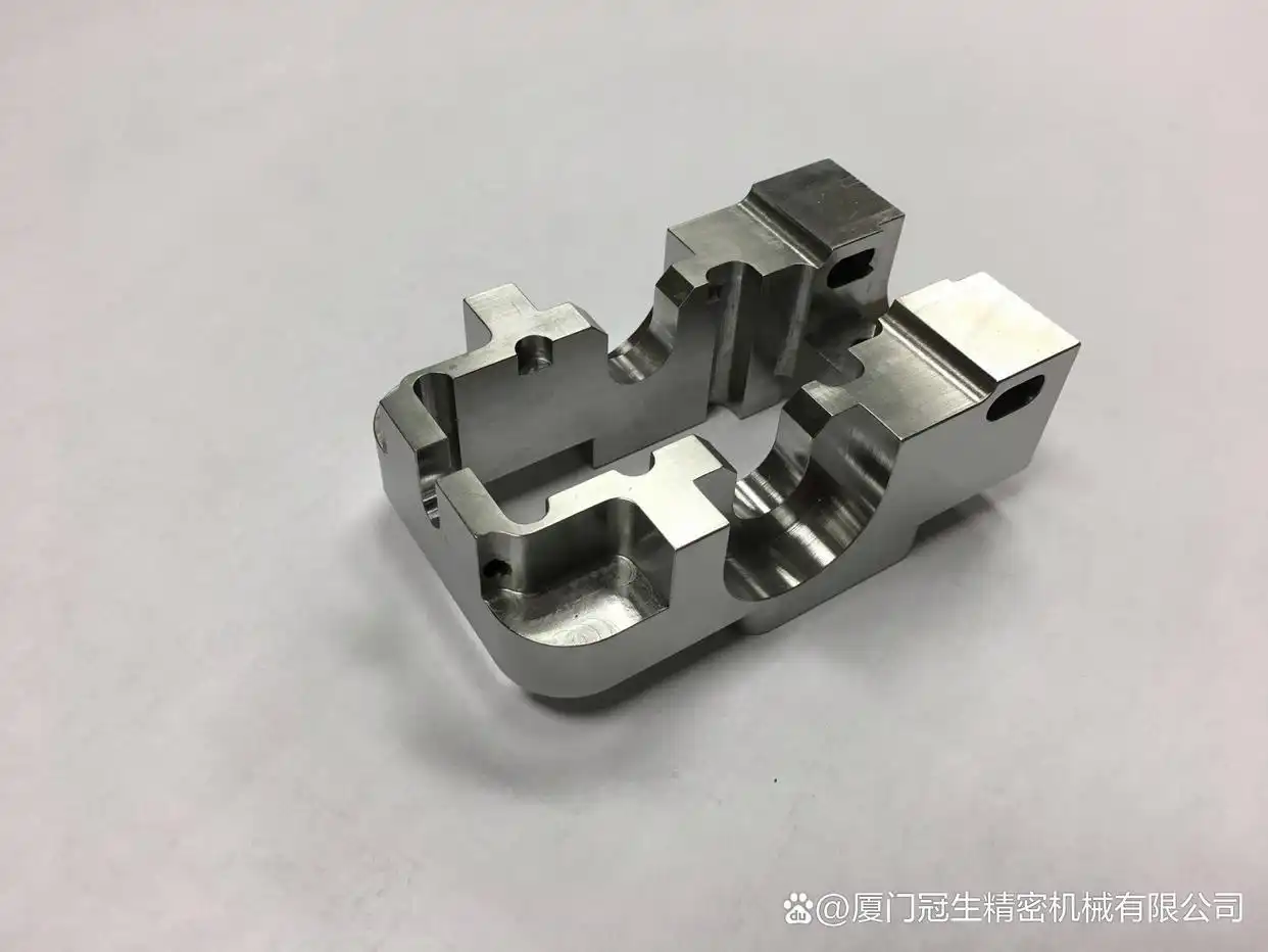 精密零件定制加工-大连富泓机械有限公司